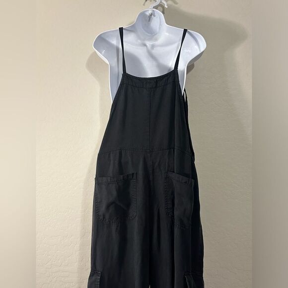 RISEN wide leg cargo overalls in‎ black Size Large - Picture 7 of 11